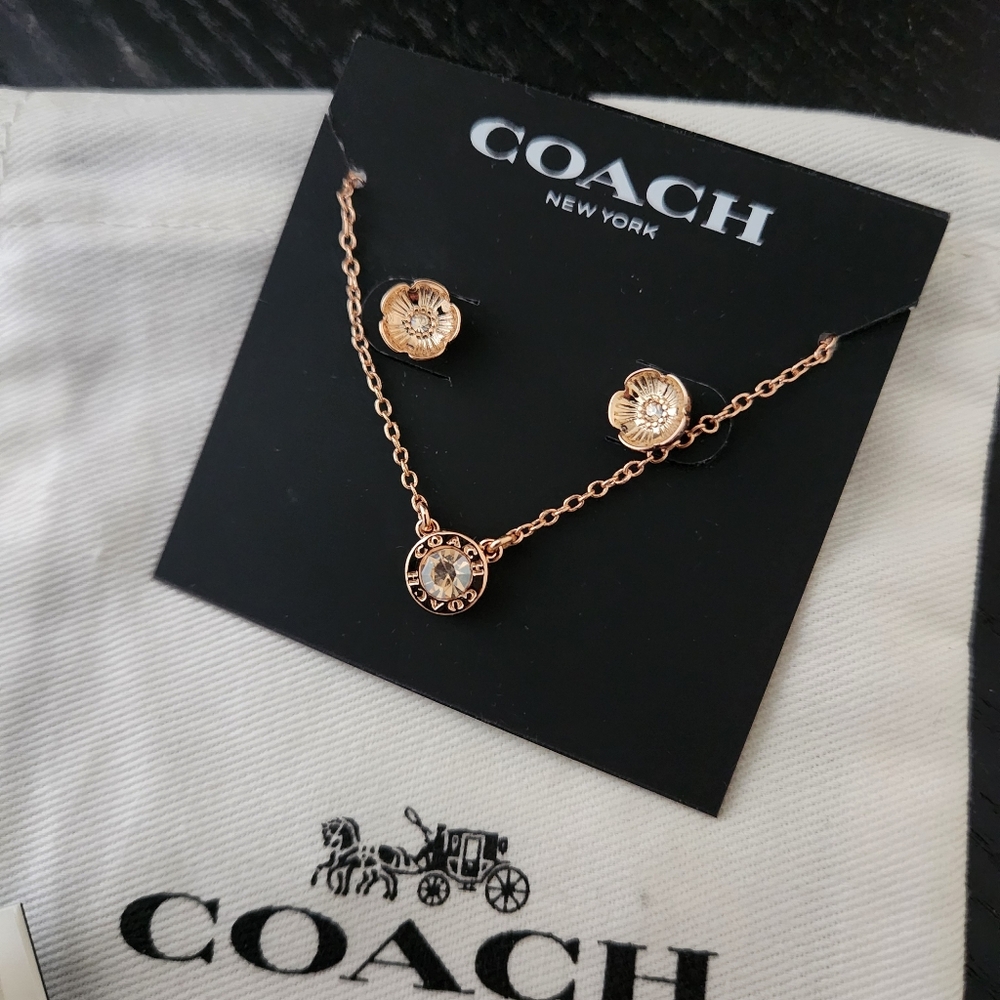 COACH Necklace and Earring Set Flower Stud Set - Rosegold tone